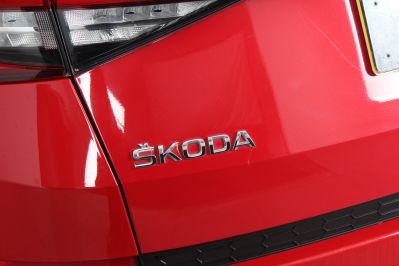 SKODA KODIAQ SPORTLINE TDI SCR DSG - 5447 - 65