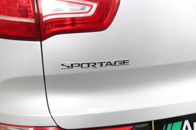 KIA SPORTAGE 2.0 KX-2 - 5646 - 47