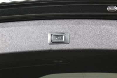 AUDI Q5 S LINE PLUS - 5462 - 63