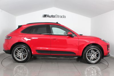 PORSCHE MACAN PDK - 5710 - 5