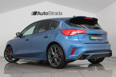 FORD FOCUS 2.3 ST - 5640 - 7