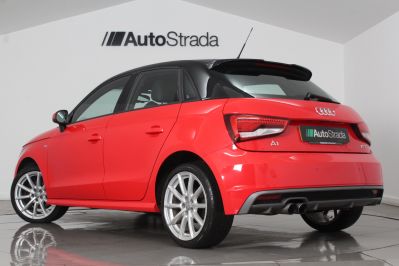 AUDI A1 SPORTBACK TFSI S LINE - 5566 - 10