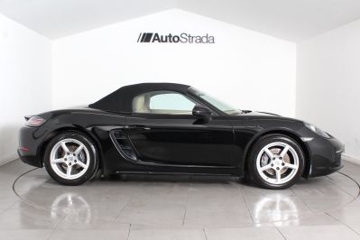 PORSCHE BOXSTER 718 - 5354 - 17