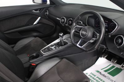 AUDI TT 1.8 TFSI SPORT - 5596 - 51