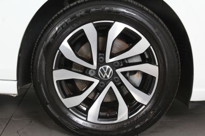 VOLKSWAGEN GOLF ACTIVE TSI - 5478 - 12