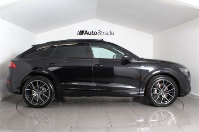 AUDI Q8 TDI QUATTRO S LINE BLACK EDITION MHEV - 5424 - 5