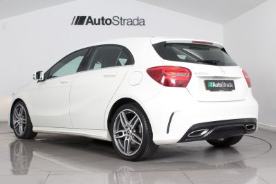 MERCEDES A-CLASS A 200 D AMG LINE - 5520 - 23