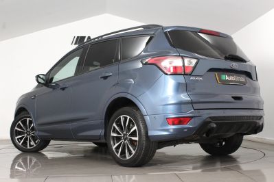 FORD KUGA ST-LINE TDCI - 5656 - 7